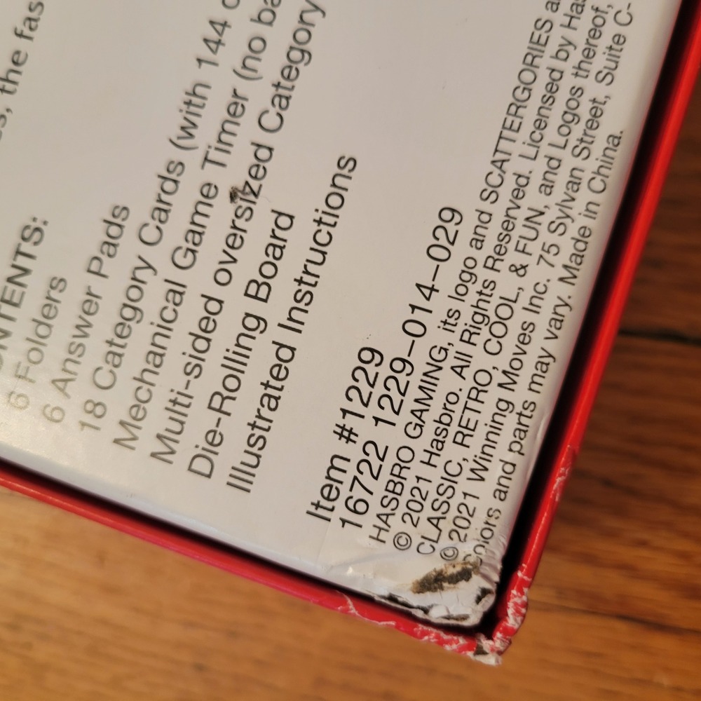 Scattergories 30th Anniversary COMPLETE Board Game 2021 Retro Family Night Gift - Picture 10 of 10